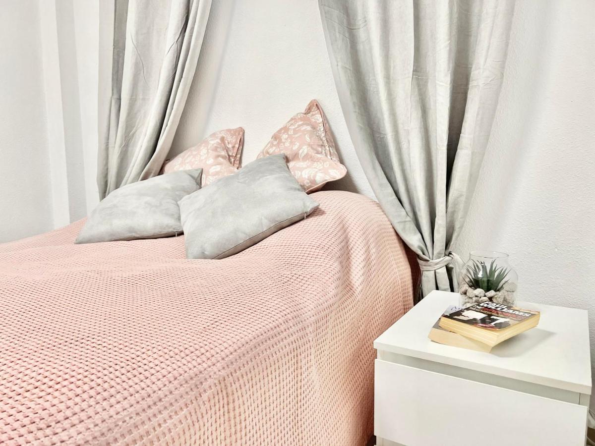 Cristianos 1 Bed Apartment *